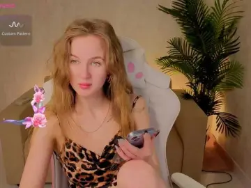 Bongacams Live Sex Cam of Kiana-White