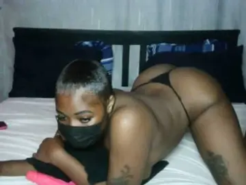 Bongacams Live Sex Cam of Queenmama