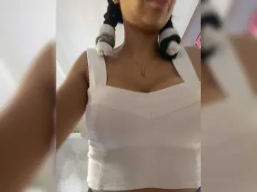 Bongacams Adult Video Chat of SallyeLeins