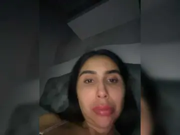 Bongacams Free Porn Cam of SallyeLeins