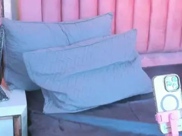 Bongacams Watch Live Sex Cams of SophieBuitrago