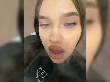 Bongacams Free Live Porn of Glossmixdoll