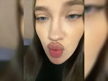 Bongacams Sex Chat of Glossmixdoll
