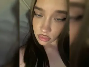 Bongacams Private Sex Chat of Glossmixdoll