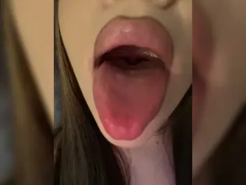 Bongacams Sex Cam of Glossmixdoll