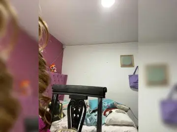 Bongacams Sex Cam of LittleToxic