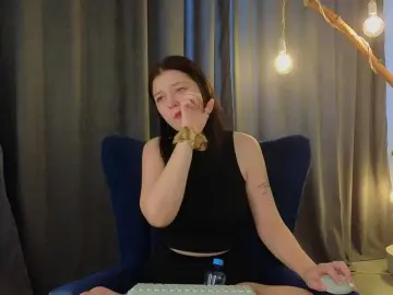 Bongacams Best live sex cam show of DeliaEffy