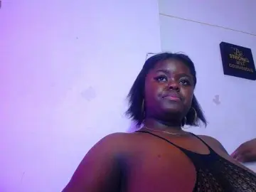 Bongacams Watch Live Sex Cams of neighbor-ebony