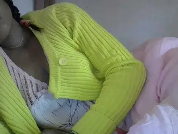 Bongacams Watch Live Sex Cams of Angelinah75