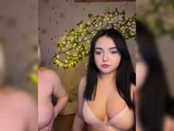 Bongacams Adult Webcam of BellaAndAlice