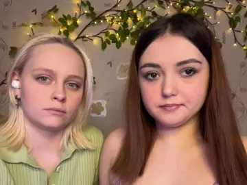 Bongacams Watch Live Sex Cams of BellaAndAlice