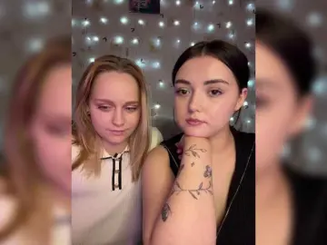 Bongacams Sex Cam of BellaAndAlice