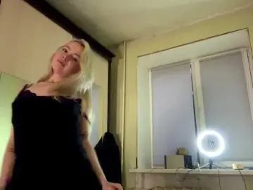 Bongacams Sex Cam of myfavoriteroom