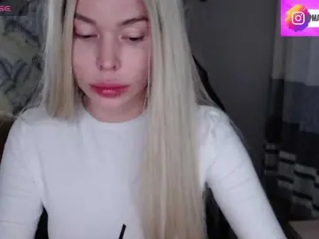 Bongacams Live Sex of Foxymoxy19