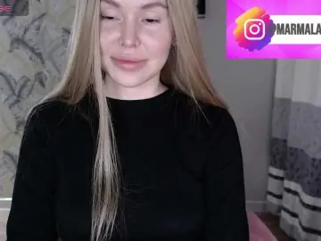Bongacams Live Sex Cam of Foxymoxy19