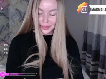 Bongacams Watch Live Sex Cams of Foxymoxy19