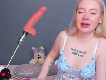 Bongacams Adult Video Chat of LillieBerry