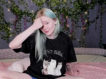 Bongacams Free Live Porn of LillieBerry