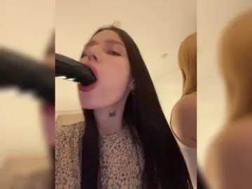 Bongacams Nude Webcam of 1NIGHT-