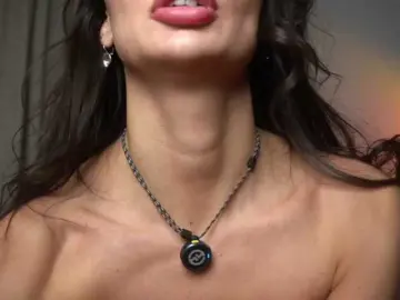 Bongacams Watch Live Sex Cams of AnnaPurnaa