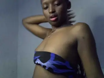 Bongacams Nude Webcam of ExoticKiara1