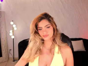 Bongacams Free Live Porn of KyomiVelvet