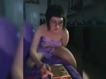 Bongacams Watch Live Sex Cams of BattyGothic02