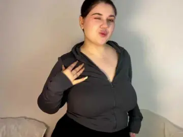 Bongacams Free Porn Cam of LunaBlakes