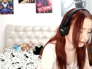 Bongacams Live Sex Cam of emoemily