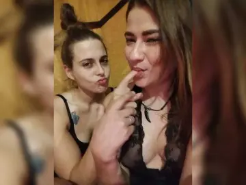 Bongacams Nude Webcam of 2Laski2