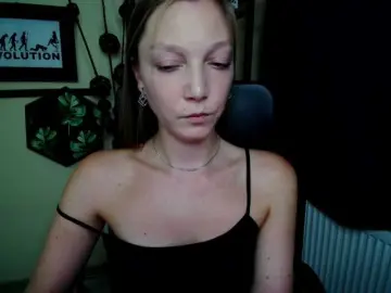 Bongacams Watch Live Sex Cams of EmillyExtasy