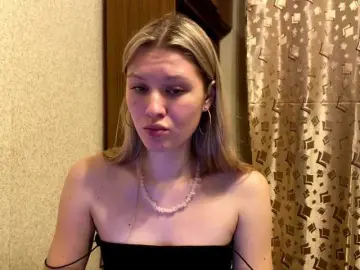 Bongacams Free Porn Cam of SkyeDavis