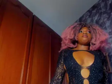 Bongacams Live Porn of EMMAPARIS