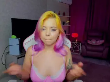 Bongacams Nude Webcam of FunnyVibe