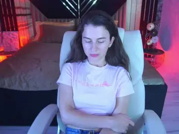 Bongacams Free Live Porn of LittleJulii
