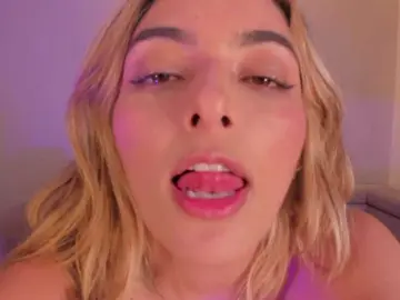Bongacams Free Live Porn of MelissaMoore