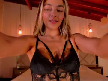 Bongacams Best live sex cam show of MelissaMoore