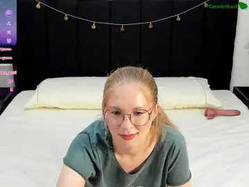 Bongacams Adult Video Chat of CatmintLush