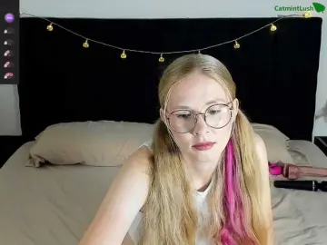 Bongacams Nude Webcam of CatmintLush