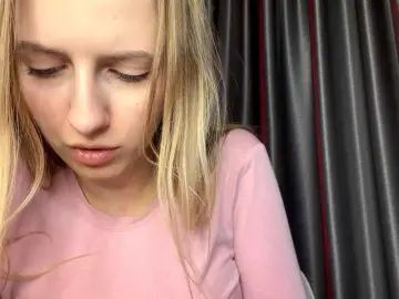 Bongacams Live Sex Cam of RaisaBrentz