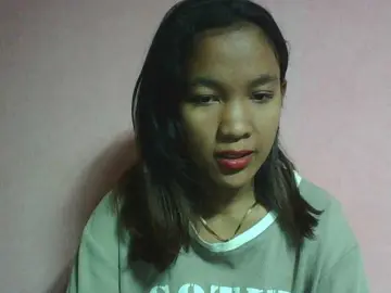Bongacams Watch Live Sex Cams of Louane01