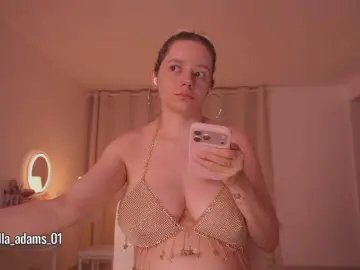 Bongacams Sex Cam of bella-adams