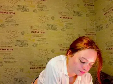 Bongacams Private Sex Chat of emiless