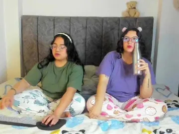 Bongacams Adult Webcams of maddie-and-chelsea