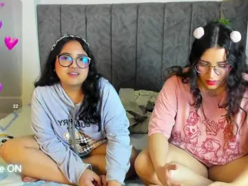 Bongacams Adult Webcams of maddie-and-chelsea