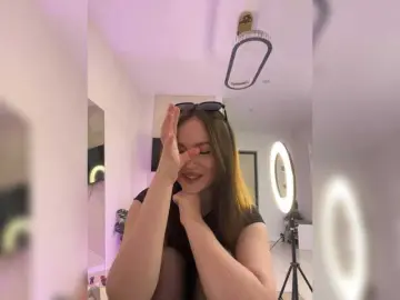Bongacams Free Live Porn of OlivkaVif