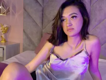 Bongacams Adult Video Chat of LeahSaenz