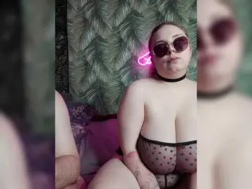 Bongacams Best live sex cam show of Red-rooms