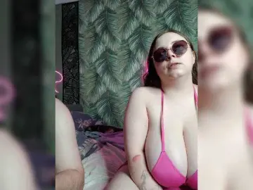 Bongacams Sex Cam of Red-rooms