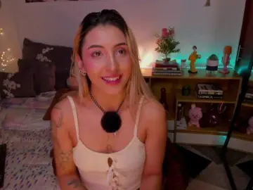 Bongacams Sex Chat of CuteWee420